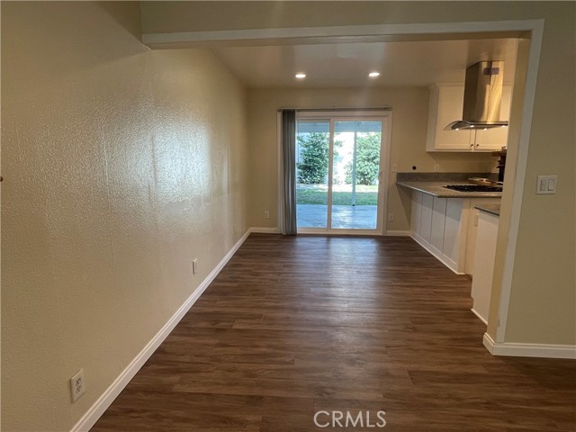 7257 Shoup Avenue, West Hills CA: https://media.crmls.org/medias/2b95972e-7d9f-40de-adb3-8c56bbd4fca2.jpg