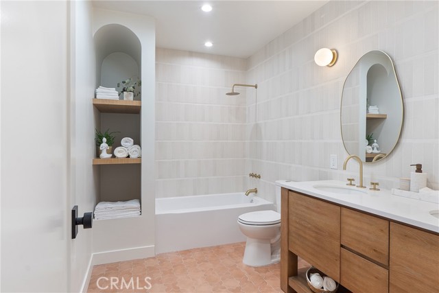 3924 Dublin Avenue, Los Angeles CA: https://media.crmls.org/medias/2b95b16b-0406-4a22-9347-453b64f6b3ff.jpg
