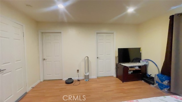 Detail Gallery Image 20 of 33 For 15721 Cobalt St #105,  Sylmar,  CA 91342 - 4 Beds | 2/1 Baths