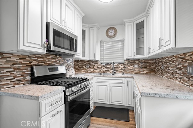 Detail Gallery Image 9 of 19 For 304 E Garfield, Glendale,  CA 91205 - 2 Beds | 1/1 Baths