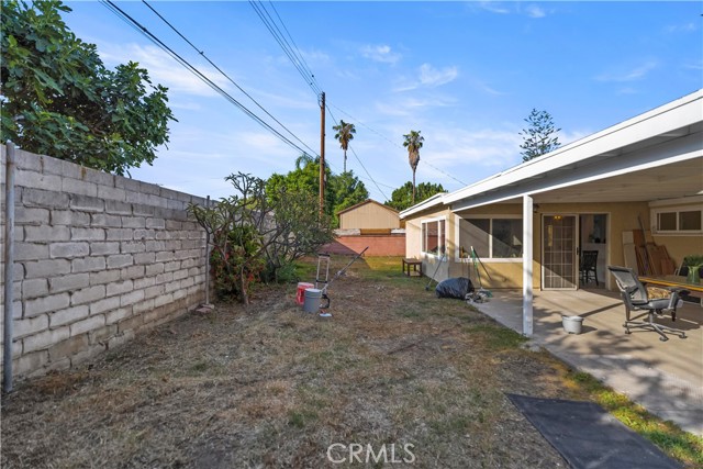 369 Lang Avenue, La Puente CA: https://media.crmls.org/medias/2b96462f-2048-412a-a6e7-8ff99ac322a1.jpg