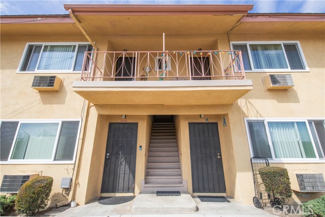 3245 Live Oak Street, Huntington Park CA: https://media.crmls.org/medias/2b968819-e21e-4324-8bf1-ffaa324689ed.jpg