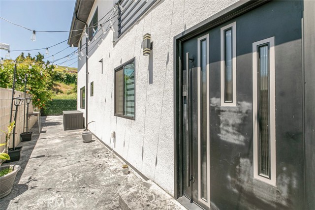 Detail Gallery Image 36 of 64 For 17465 Tuscan Dr, Granada Hills,  CA 91344 - 6 Beds | 5 Baths