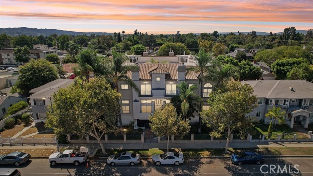 5635 Woodman Avenue, Van Nuys CA: https://media.crmls.org/medias/2b96bd58-43aa-446a-9526-7c40eb1d143b.jpg