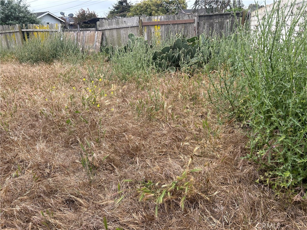 https://media.crmls.org/medias/2b96cb8c-04a9-4e87-a65d-3fb6b63b129d.jpg?preset=X-Large