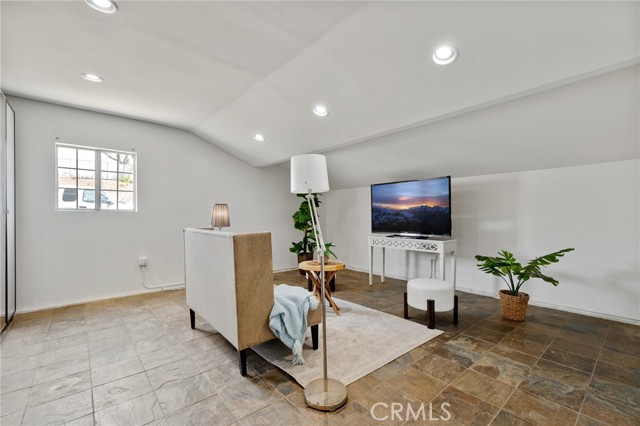 1124 W 123rd Street, Los Angeles CA: https://media.crmls.org/medias/2b97d037-065c-4792-b62b-498b72bb4447.jpg