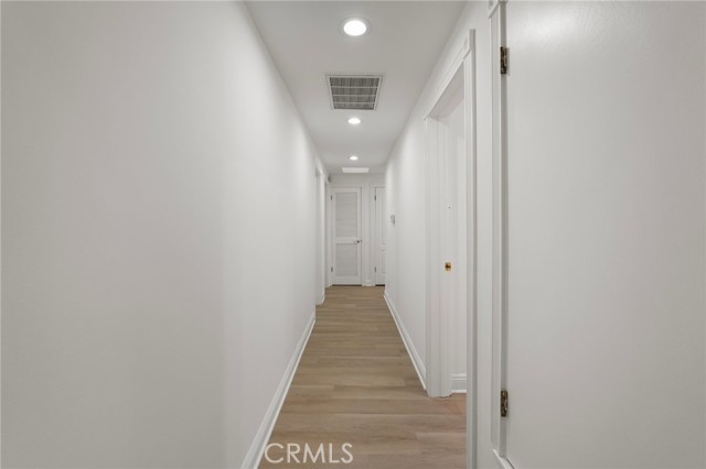 Detail Gallery Image 43 of 62 For 18760 Wells, Tarzana,  CA 91356 - 5 Beds | 4 Baths