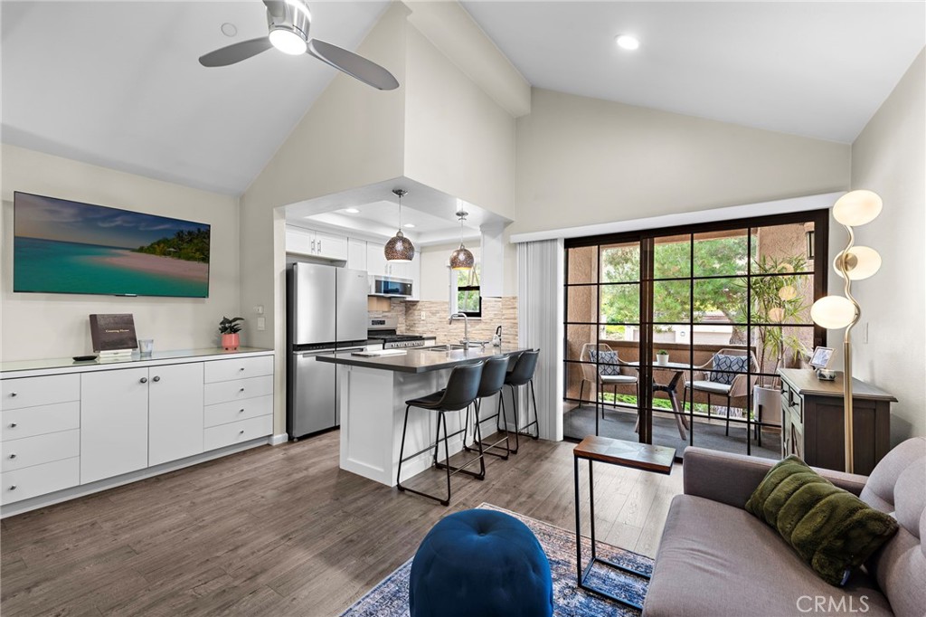 1046 Calle Del Cerro #412