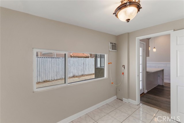 25690 Monica Way, Menifee CA: https://media.crmls.org/medias/2b98f379-a081-4ab5-b537-fce6b9107b96.jpg