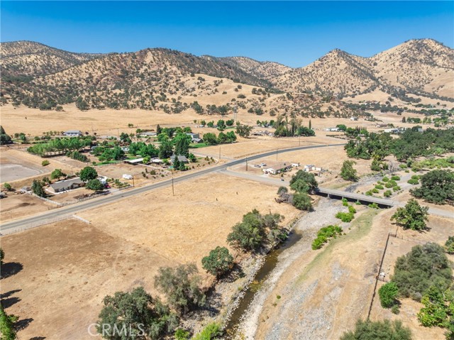 5770 Elwood, Sanger CA: https://media.crmls.org/medias/2b99ab71-f890-4f25-a94c-d310a724a979.jpg