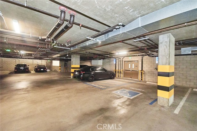820 S Wilton Place, Los Angeles CA: https://media.crmls.org/medias/2b9a18d3-6095-468b-b63a-816ce4712861.jpg