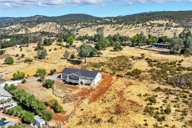 18380 Grizzly Court, Hidden Valley Lake CA: https://media.crmls.org/medias/2b9a87be-ee25-4980-ac35-887b0ccbfc47.jpg