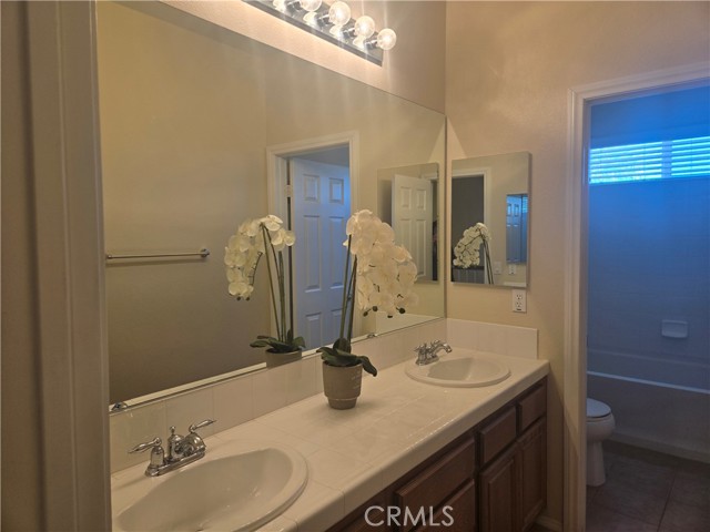 Detail Gallery Image 18 of 20 For 42610 Meridian Way, Lancaster,  CA 93536 - 5 Beds | 3 Baths