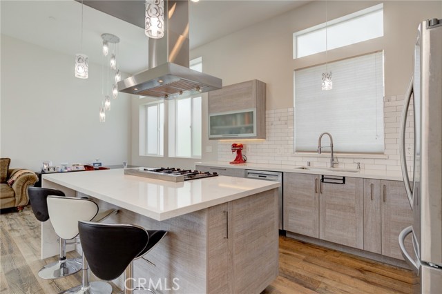 2520 Nelson Avenue, Redondo Beach, California 90278, 4 Bedrooms Bedrooms, ,3 BathroomsBathrooms,Residential,Sold,Nelson,PV21155781