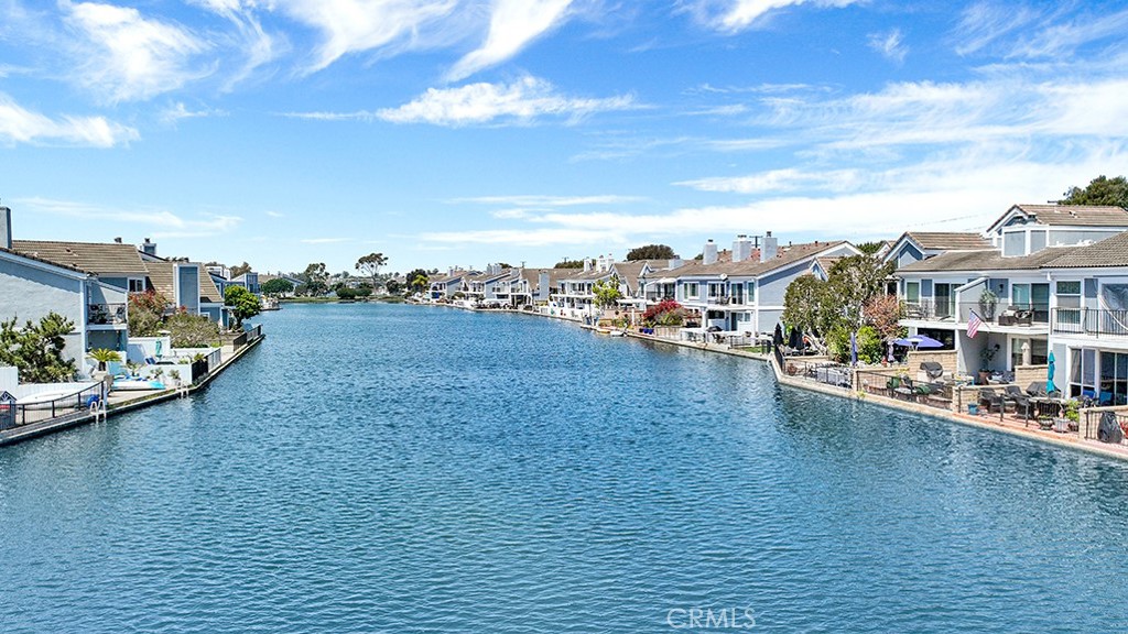 2b9b9ede Fcd9 4af6 8aef Ba0cad112867