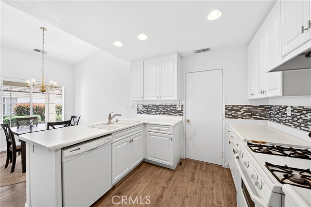 Detail Gallery Image 17 of 37 For 40644 Corte Albara, Murrieta,  CA 92562 - 2 Beds | 2 Baths