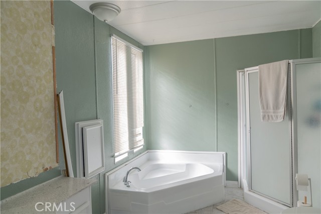 Detail Gallery Image 4 of 8 For 2139 4, Ontario,  CA 91764 - 4 Beds | 2 Baths