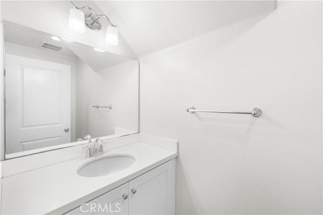 Detail Gallery Image 7 of 23 For 5657 Mcculloch Ave #102,  Temple City,  CA 91780 - 3 Beds | 3 Baths
