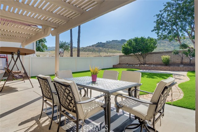 Detail Gallery Image 21 of 34 For 12840 Mayflower Ct, Riverside,  CA 92503 - 3 Beds | 2/1 Baths