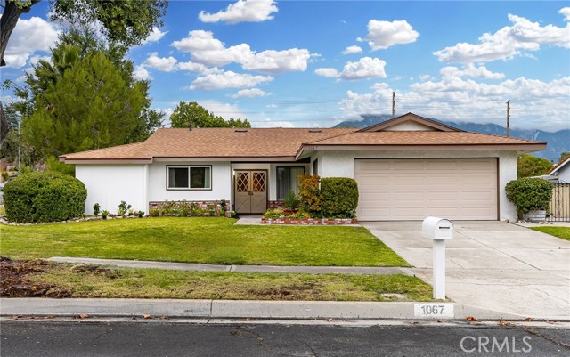 1067 W Aster St, Upland, CA 91786
