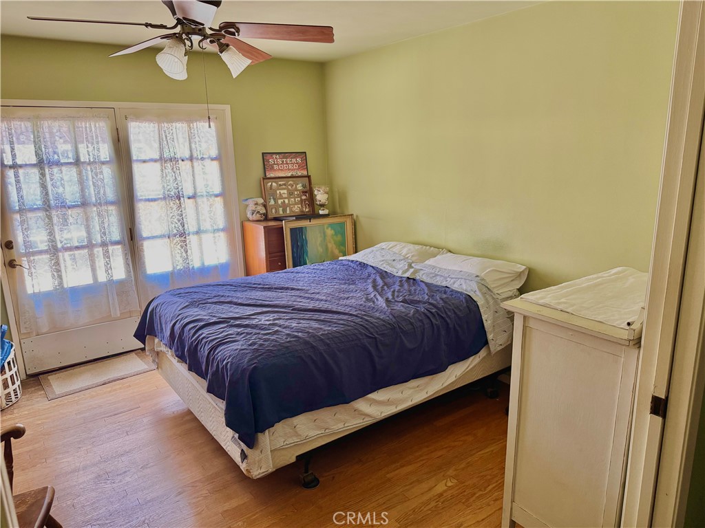 MLS #OC25082550 image #2