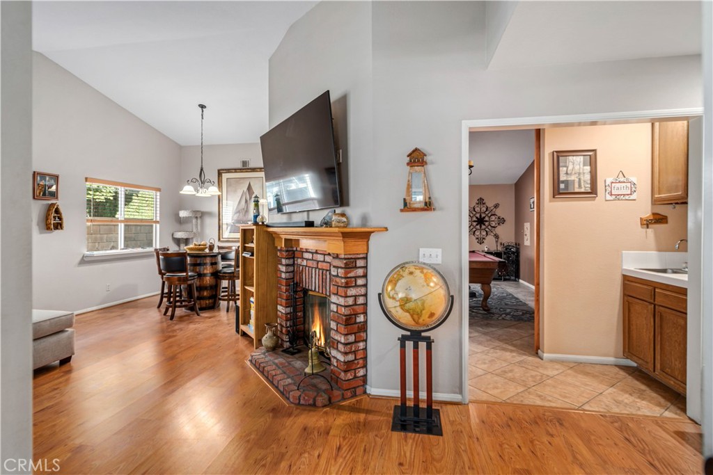 MLS #SR25242918 image #2