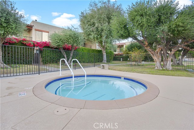 Image 5 of 37 For 1421 Sunrise Way 34
