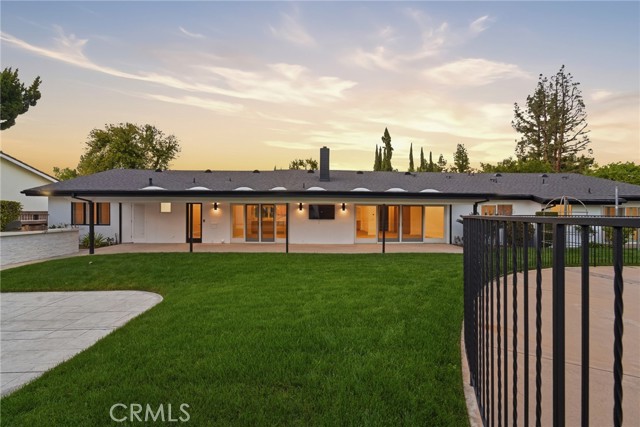 Detail Gallery Image 35 of 48 For 19510 Merridy, Northridge,  CA 91324 - 6 Beds | 6/1 Baths