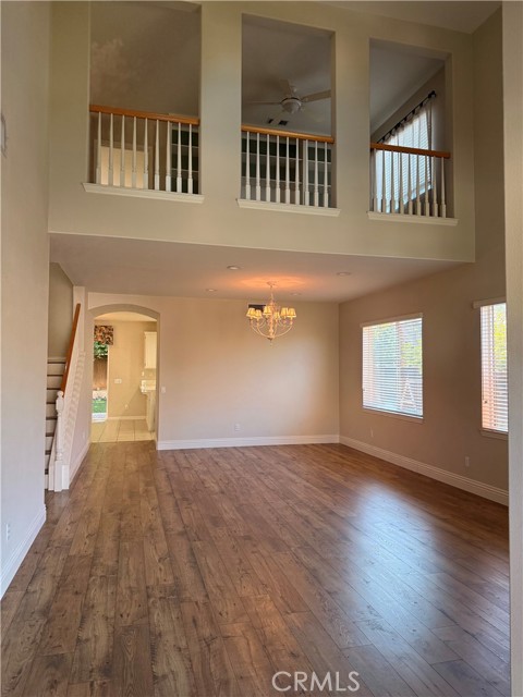 Detail Gallery Image 3 of 27 For 19211 Dandelion Ct, Riverside,  CA 92508 - 5 Beds | 3 Baths