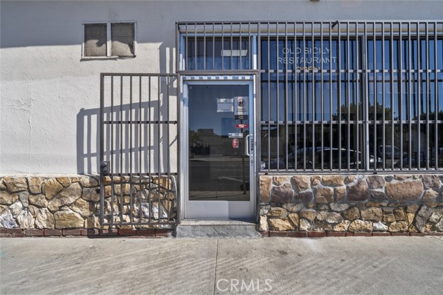 12061 Strathern Street, North Hollywood CA: https://media.crmls.org/medias/2ba0d28a-c194-4864-bebc-67dd441bb418.jpg