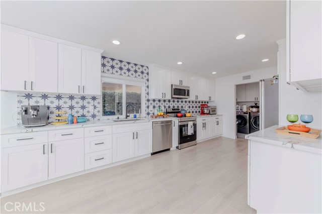 Image 11 of 62 For 741 Wedgewood Lane