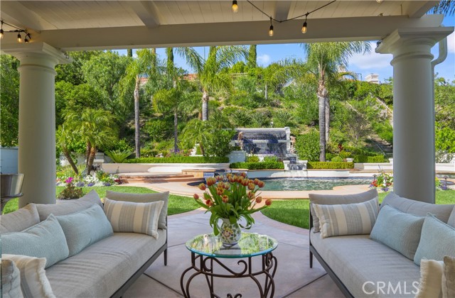 5366 Collingwood Circle, Calabasas CA: https://media.crmls.org/medias/2ba34f7f-77da-46b4-8e8b-7f3d77dafb2c.jpg