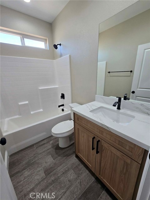 Detail Gallery Image 21 of 28 For 20401 Tonawanda Rd, Apple Valley,  CA 92307 - 4 Beds | 3 Baths