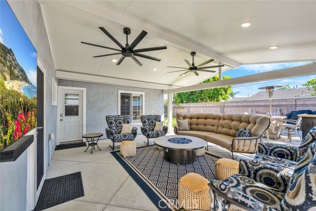 Detail Gallery Image 24 of 35 For 9662 Pollack Dr, Huntington Beach,  CA 92646 - 4 Beds | 3 Baths