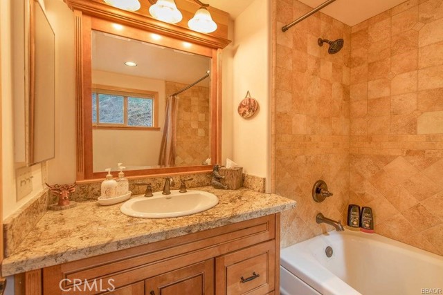 Detail Gallery Image 26 of 43 For 43478 Sheephorn Rd, Big Bear Lake,  CA 92315 - 3 Beds | 2 Baths