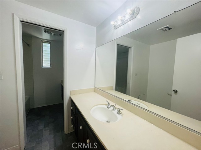 Detail Gallery Image 10 of 24 For 5650 Cambridge Way #4,  Culver City,  CA 90230 - 2 Beds | 2 Baths