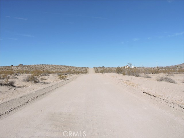 Detail Gallery Image 2 of 15 For 0 Stonehill Ave, Joshua Tree,  CA 92252 - – Beds | – Baths