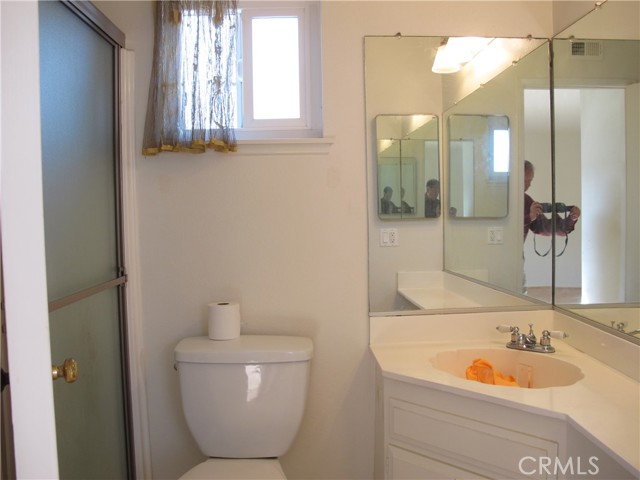 Detail Gallery Image 13 of 20 For 20008 Christina Cir, Cerritos,  CA 90703 - 4 Beds | 2 Baths