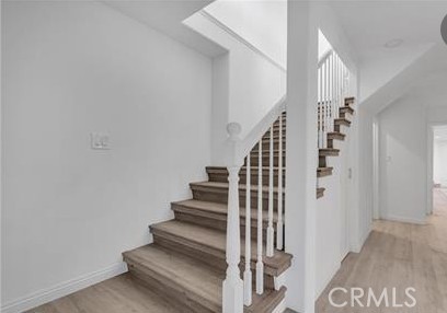 3728 Berry Drive, Studio City CA: https://media.crmls.org/medias/2ba63922-4afb-459f-bbcf-fc69f09e9ba3.jpg