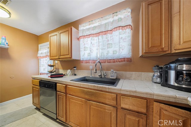 Detail Gallery Image 15 of 29 For 10114 Wadsworth, Los Angeles,  CA 90002 - 3 Beds | 1 Baths