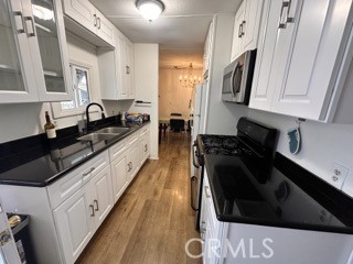 Detail Gallery Image 3 of 19 For 15621 Beach #80,  Westminster,  CA 92683 - 2 Beds | 2 Baths