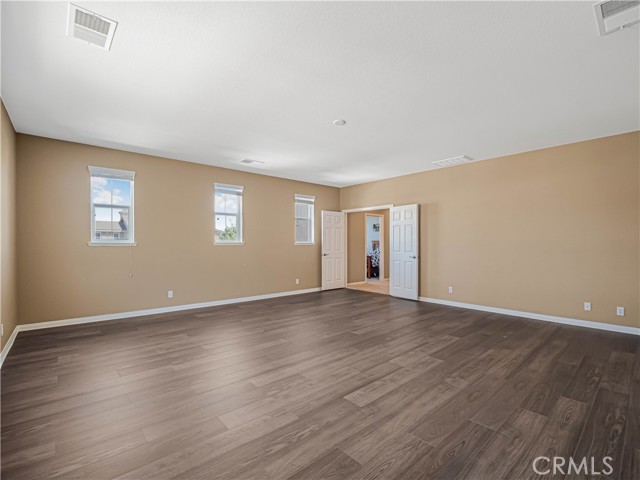 12820 Excalibur Drive, Eastvale CA: https://media.crmls.org/medias/2ba76c76-4343-4caa-9728-84d69b52eaff.jpg