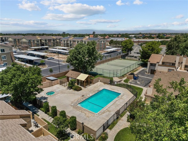 Detail Gallery Image 14 of 22 For 1836 E Avenue J2 #5,  Lancaster,  CA 93535 - 3 Beds | 3 Baths