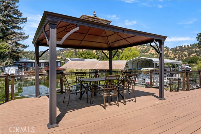 12855 Island Circle, Clearlake Oaks CA: https://media.crmls.org/medias/2ba7de30-d8f1-4ad5-8108-8327a27cd6a4.jpg