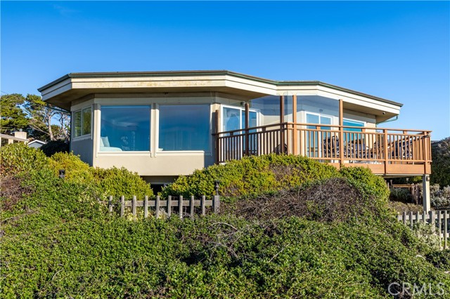 Detail Gallery Image 8 of 49 For 208 Weymouth, Cambria,  CA 93428 - 3 Beds | 2/1 Baths