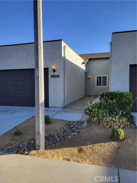 Detail Gallery Image 2 of 7 For 29208 Murrieta Rd, Menifee,  CA 92586 - 2 Beds | 2 Baths