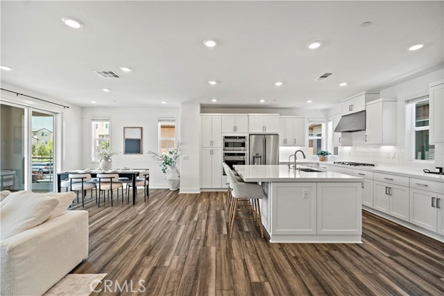 297 Lynx, Irvine CA: https://media.crmls.org/medias/2ba9717e-aa8b-4cef-9c99-7f9da4001599.jpg