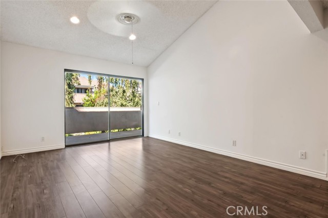 2049 Wheelwright Lane photo 4
