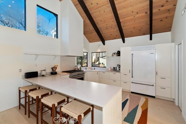 Detail Gallery Image 12 of 63 For 299 Riviera, Lake Arrowhead,  CA 92352 - 6 Beds | 4 Baths