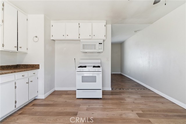 Detail Gallery Image 12 of 45 For 2024 Rushmore Dr, Barstow,  CA 92311 - 4 Beds | 1/1 Baths